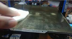 How to Clean a 3D Printer Bed